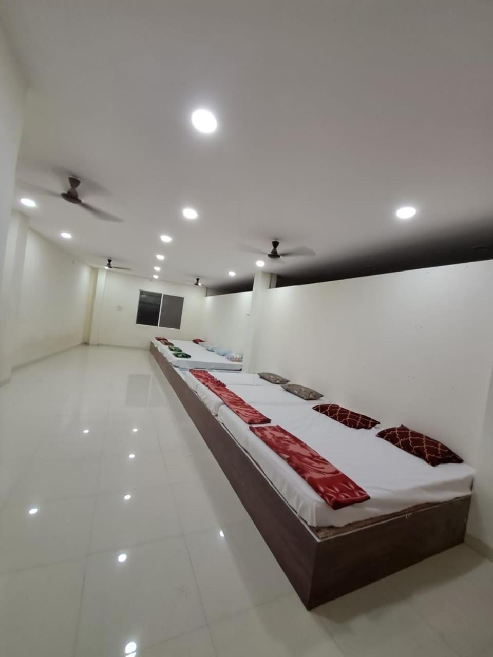乌贾因 Shree Sawariya Yatri Grah酒店 外观 照片